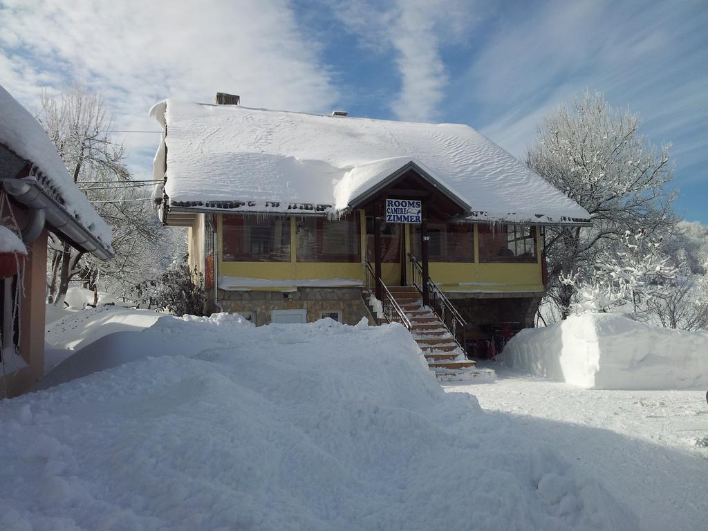 Guest House Family Varda Plitvice Lakes Plitvička Jezera Zewnętrze zdjęcie